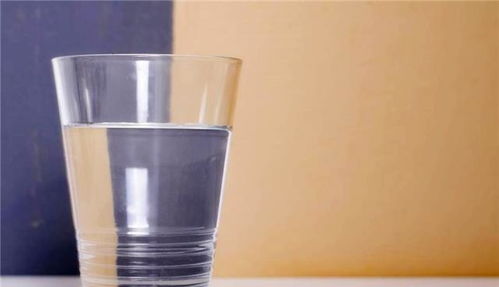 醉酒之后，喝白開水還是飲料醒酒快？今天來告訴各位答案